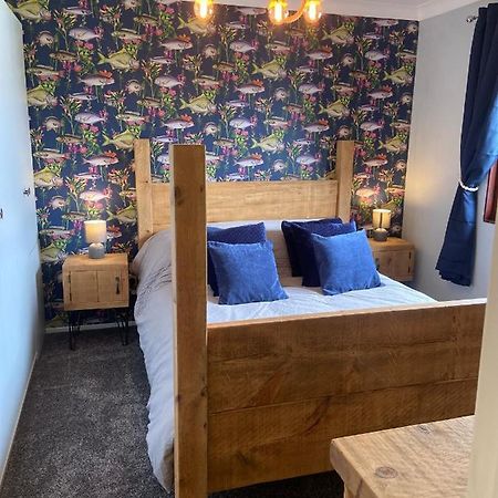 Stunning Quirky Home In Amble Bagian luar foto